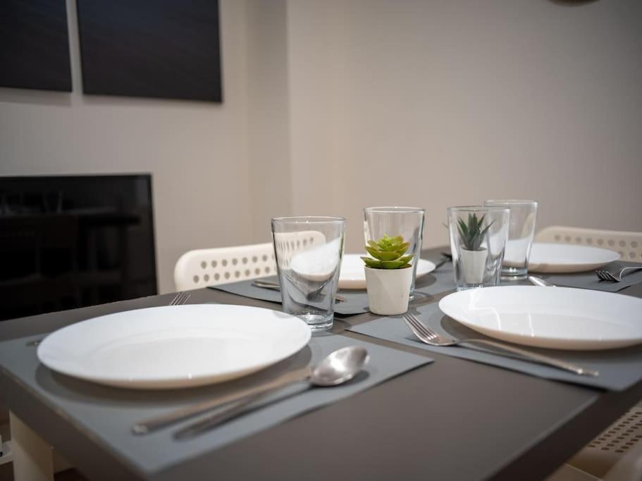 Appartement Tout Equipe Au Coeur Du Panier Vieux Port Marseille Eksteriør billede